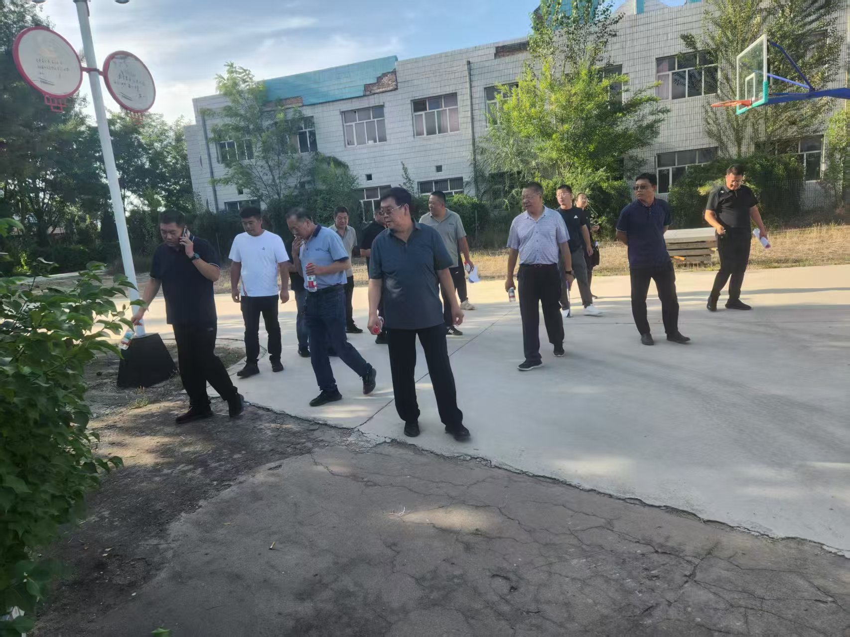 长春市自结纹塑胶跑道混合型塑胶跑道 - 价格